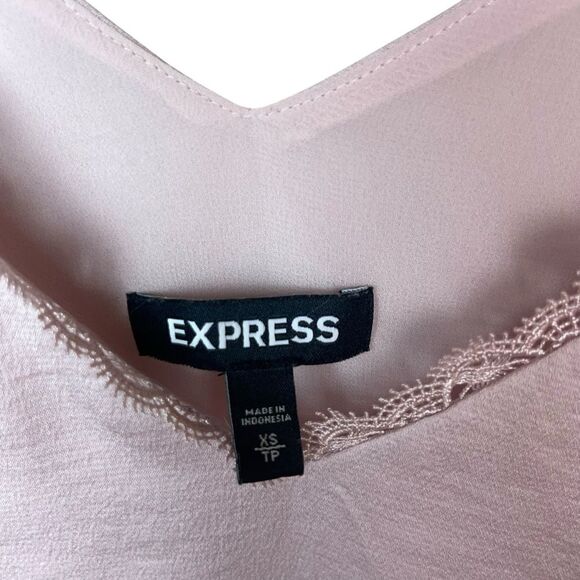 Express Downtown Cami with Lace Trim in Pale Pink - Picture 6 of 10
